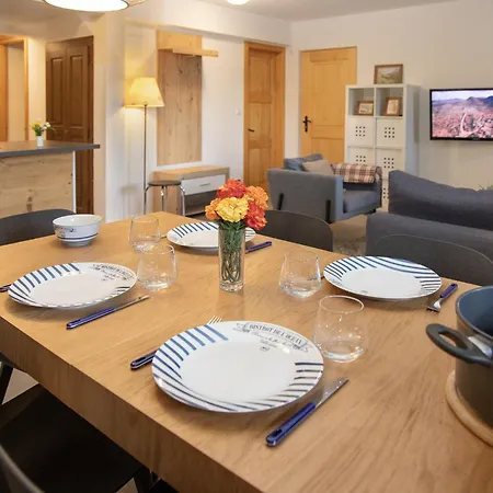 Lägenhet Sernisa Rez By Interhome